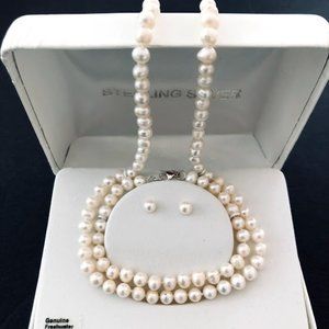 Freshwater Pearl Set: Necklace, Bracelet & Earring